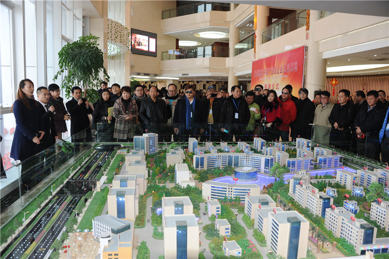 ��������k8��������Ӯ��һ��������ҵ�ܲ����ء������������к���ҵ԰����ҵ�ܲ����ؽ���