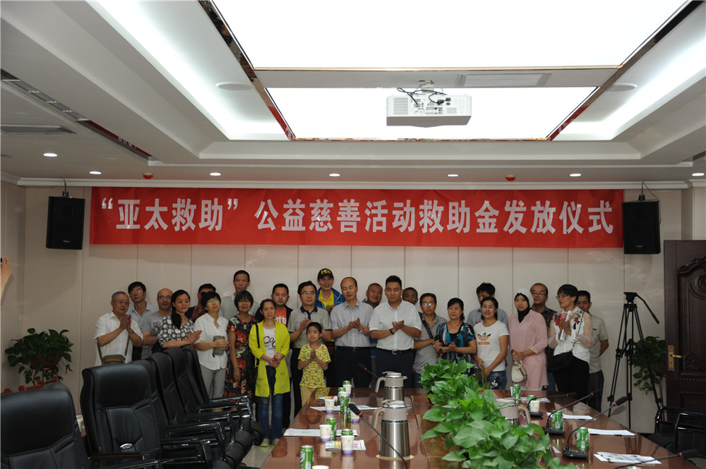 ����k8��������Ӯ��һ���������Ŵ��ĳ���Ϊ�����͡�k8��������Ӯ��һ��������������������˶���һ�ξ����𷢷�Բ��˳��