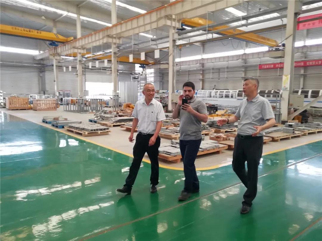 ���ʿ������п�����������k8��������Ӯ��һ��������ʿ�ٵ��ݳ���ǩ������Э��