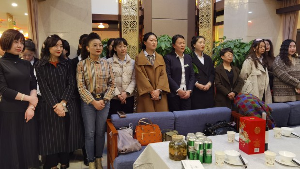 ����k8��������Ӯ��һ���������ž��С���?�ˡ���Ů�������˶�