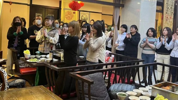 ����k8��������Ӯ��һ���������ž��С���?�ˡ���Ů�������˶���